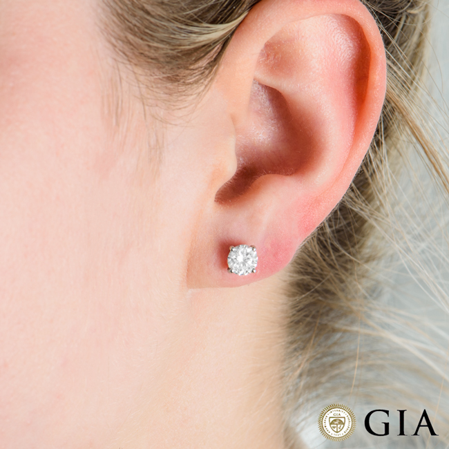 White Gold Round Brilliant Cut Diamond Earrings 1.40ct TDW